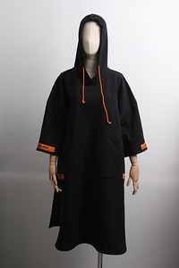 Poncho Black Market suurus M (1 foto / 5)