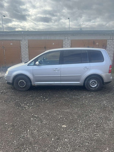 VW Touran 1.9 TDI 2005 BKC 77KW (1 foto / 5)