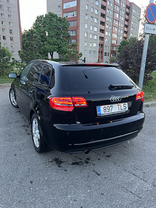 Audi A3 Sportback 8p 2010a, 1.6D (3 foto / 9)
