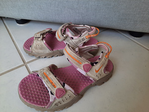 Nike sandaalid s 32, stp 21,5cm (2 foto / 2)