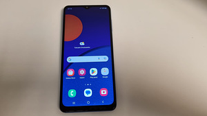 Samsung Galaxy M12 (2 foto / 4)