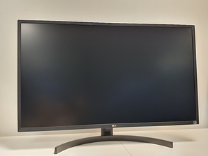 LG 32UK550 UHD monitor 4K (1 foto / 3)