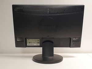 Samsung Syncmaster 2043 monitor (2 foto / 3)