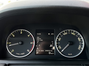 Land Rover Range Rover Sport 3.0 188 кВт (13 фото из 14)