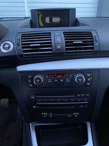 BMW 120D 130kw Facelift (9 foto / 12)