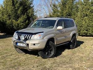 Toyota Land Cruiser 120 (2 foto / 10)