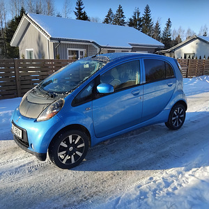 Mitsubishi imev (2 foto / 5)