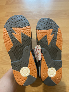 Новые сандали (2 фото из 3)
