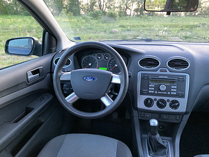 Ford Focus Turnier 1.6 74kw (5 foto / 7)