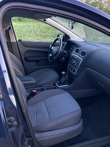 Ford Focus Turnier 1.6 74kw (7 foto / 7)
