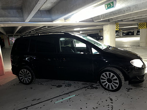 Volkswagen Touran 2.0 TDi 100kw (4 foto / 9)