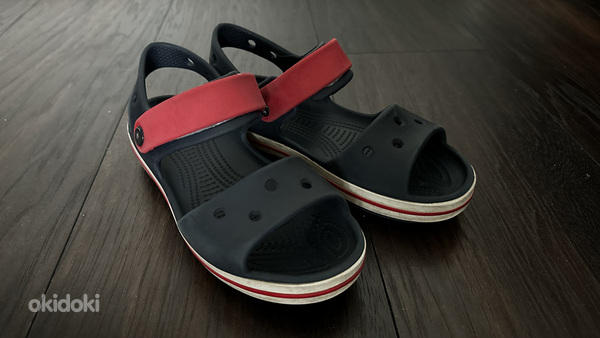 Crocs детские сандалии (фото #1)