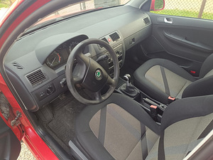 SKODA FABIA 1.4 59kw 2007 (6 foto / 7)