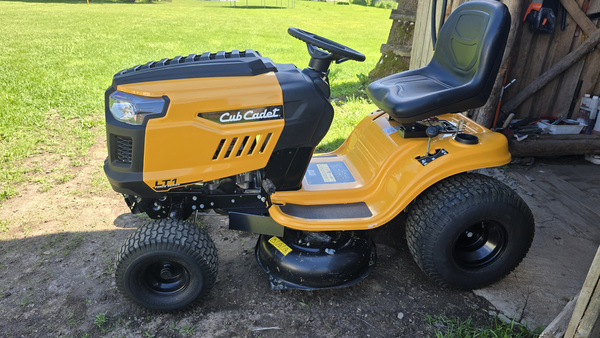 Газонокосилка CUB CADET LT1