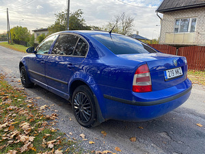 Skoda Superb 2.8 V6 (3 foto / 6)