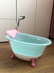 Baby born vann (1 foto / 3)