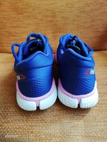 Женская детская спортивная обувь Reebok 35 (фото #5)