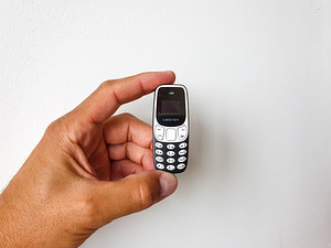 Миниатюрная копия Nokia 3310