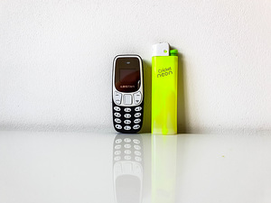Nokia 3310 miniatūra kopija (2 foto no 7)