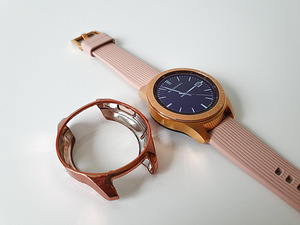 Чехлы для смарт часов Samsung 42 и 46 mm (2 фото из 3)