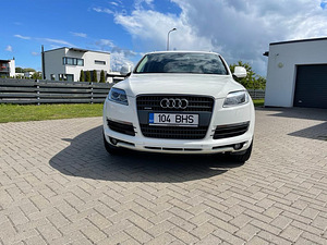 Audi Q7 3.0L V6 Quattro (2 foto / 12)