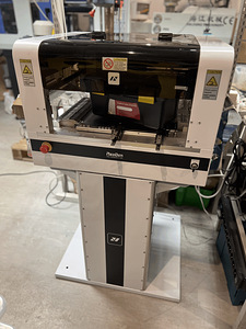 Elektroonika tootmise masin - Pick&place machine (2 foto / 3)