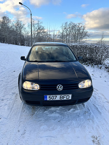 VOLKSWAGEN GOLF 4 (3 foto / 9)