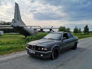 BMW 730i M57d30 ДИЗЕЛЬ (1 фото из 10)