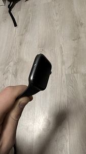Apple Watch 4 44mm (3 foto / 3)