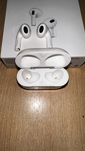 Air pods 3 (3 фото из 3)
