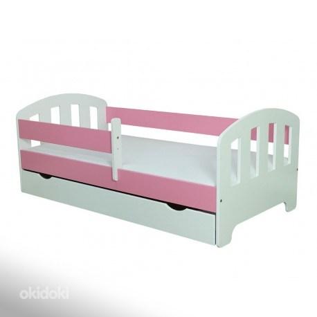 Большое хранилище новых детских кроваток (фото #10)