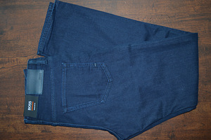 Hugo Boss teksad (1 foto / 1)
