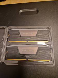 Corsair Vengeance RGB DDR5 32GB 6000MHz (2 foto / 3)