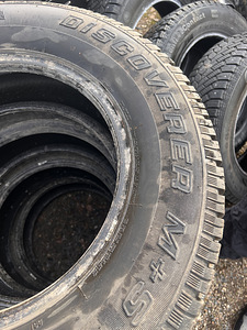 Rehv COOPER Discoverer M + S 235/70/R16 (1 foto / 4)