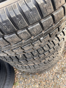 Rehv COOPER Discoverer M + S 235/70/R16 (2 foto / 4)