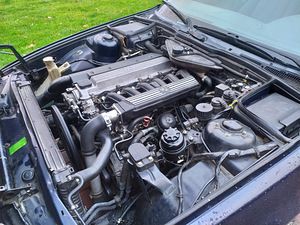 BMW 525 TDS (5 foto / 10)