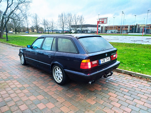 BMW 525 TDS (10 foto / 10)
