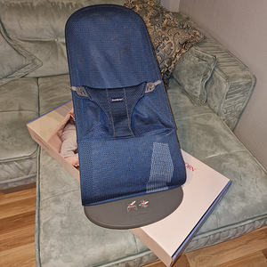 BabyBjörn lamamistool (1 foto / 3)