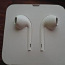 Apple earphones (фото #1)