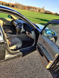 RHD BMW e90 2005 320d 120kw 6k manuaal (7 foto / 9)