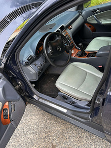 Mercedes Benz C200 CDI 2001a manuaal (7 foto / 9)