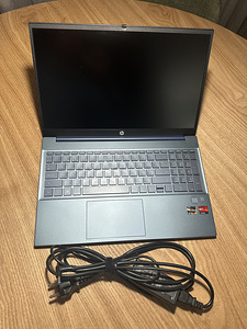 HP Pavilion 15 Ryzen 5, 8GB RAM, 512GB SSD (3 foto / 4)