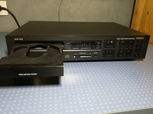 CD-ПЛЕЕР nESCO HCD-30F (1 фото из 3)