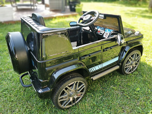 Laste akuauto Mercedes-Benz AMG (5 foto / 5)