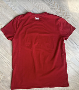 Karl Lagerfeld t-särk (3 foto / 3)