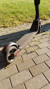 Segway Ninebot ES4 elektritõuks (4 foto / 4)