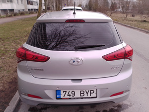 Hyundai i20 (4 foto / 8)