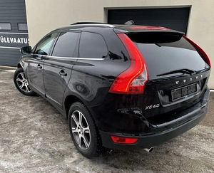Volvo xc60 2.4d 2013 (5 foto / 11)
