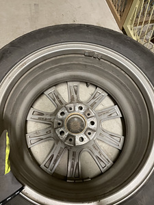 225/55R17 BMW ORIGINAAL STYLING 236.8Jx17 ET30 (5 foto / 5)