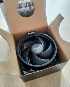 AMD Ryzen 7 2700X AM4 + stock Wraith Stealth cooler (3 foto / 3)